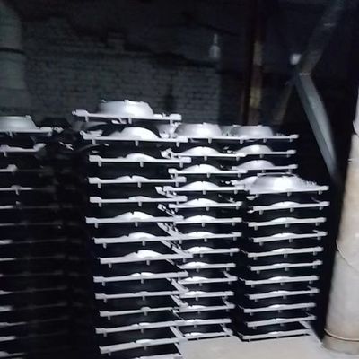 Fusione in sabbia Parti di fusione in ferro con lavorazione CNC e trattamento termico di estinzione